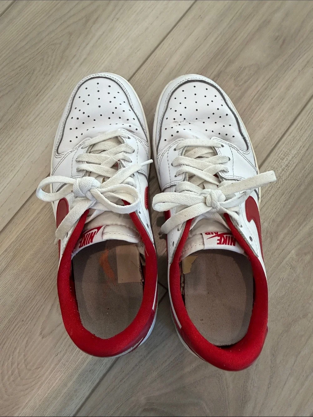 Nike White and Red Low-Top Sneakers